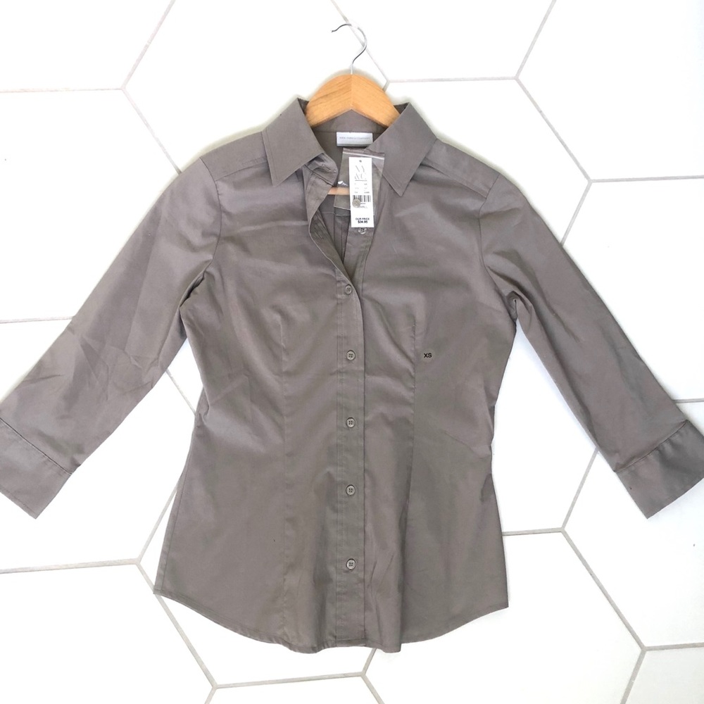 New York & Company Gray Button up